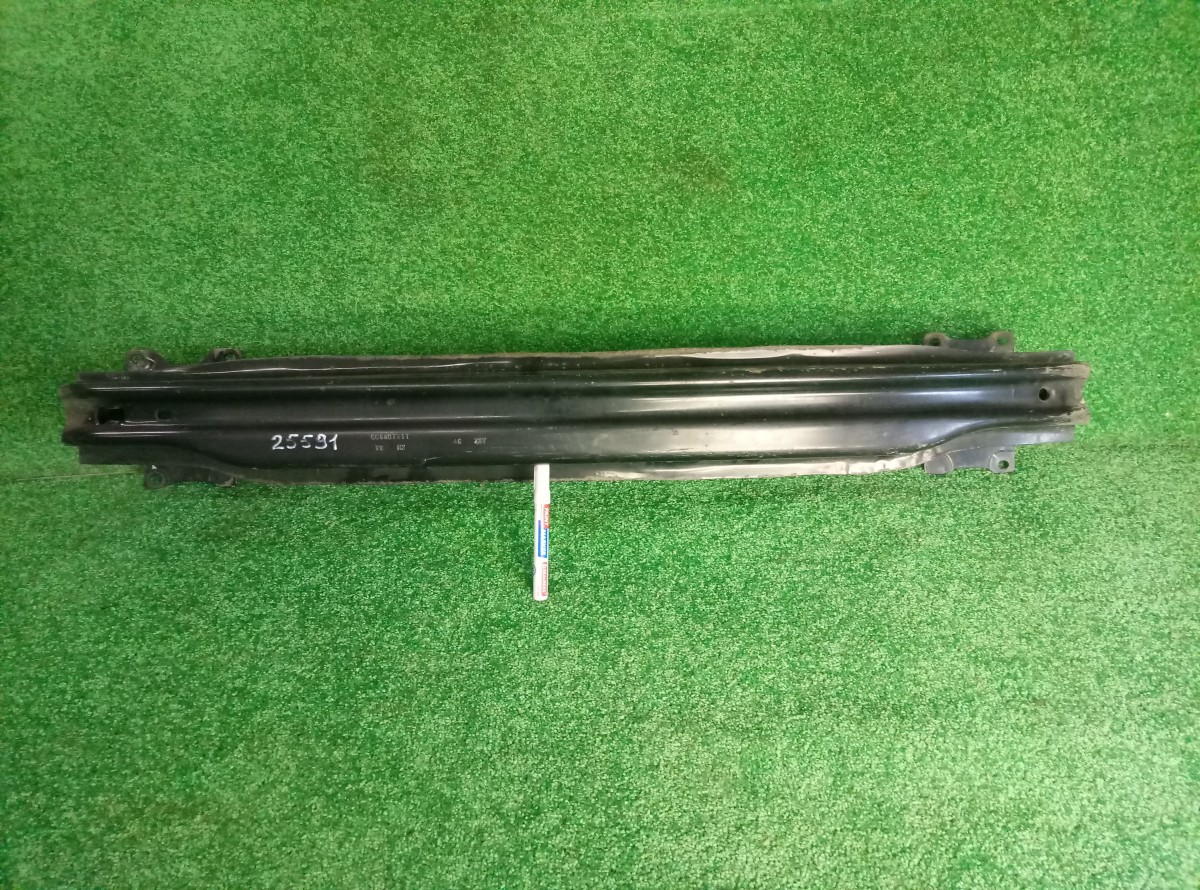 Усилитель заднего бампера Volkswagen Jetta 2011-     5C6807311 на Volkswagen Jetta VI