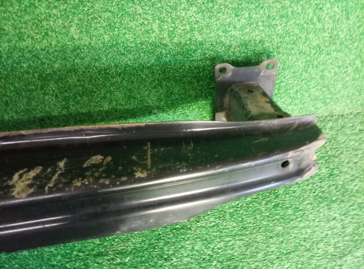 Усилитель заднего бампера Volkswagen Jetta 2011-     5C6807311 на Volkswagen Jetta VI
