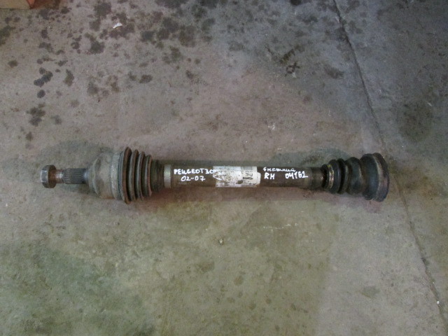 Полуось передняя правая Peugeot 307 2001-2008 на Peugeot 307