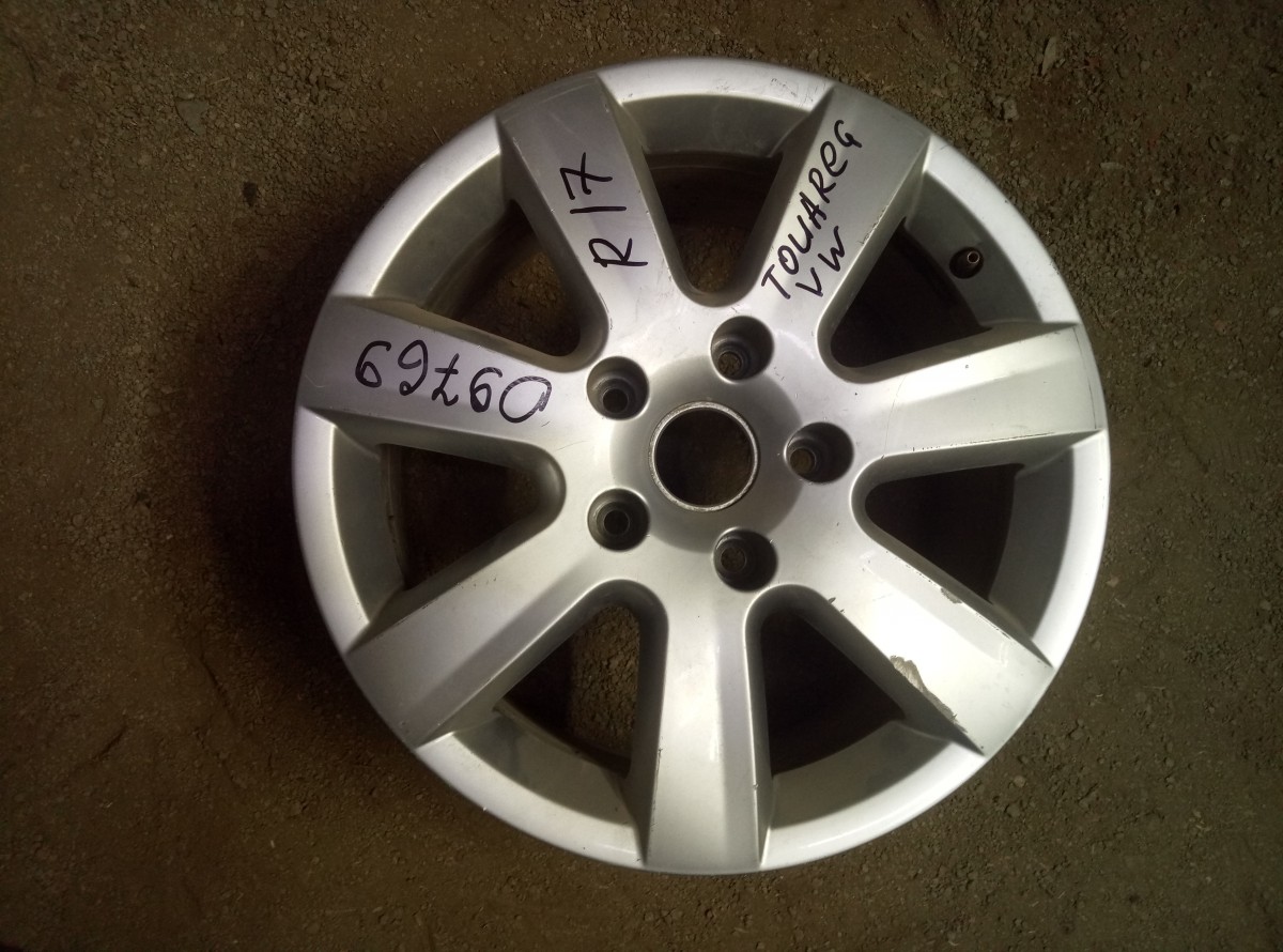 Диск колесный R17 VW Touareg 2010 на Volkswagen Touareg 