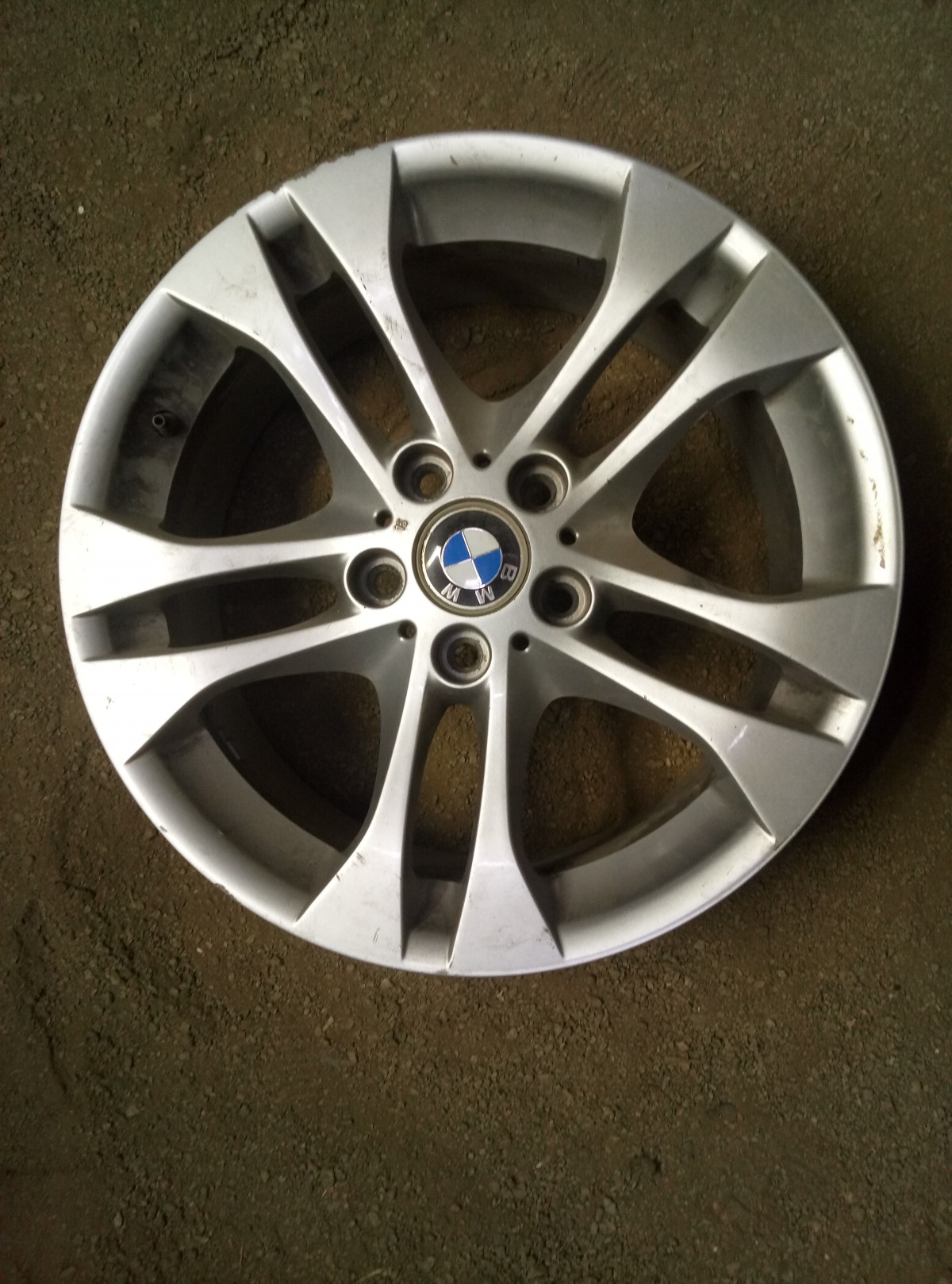 Диск колесный BMW X3 F25 на BMW X3 E83