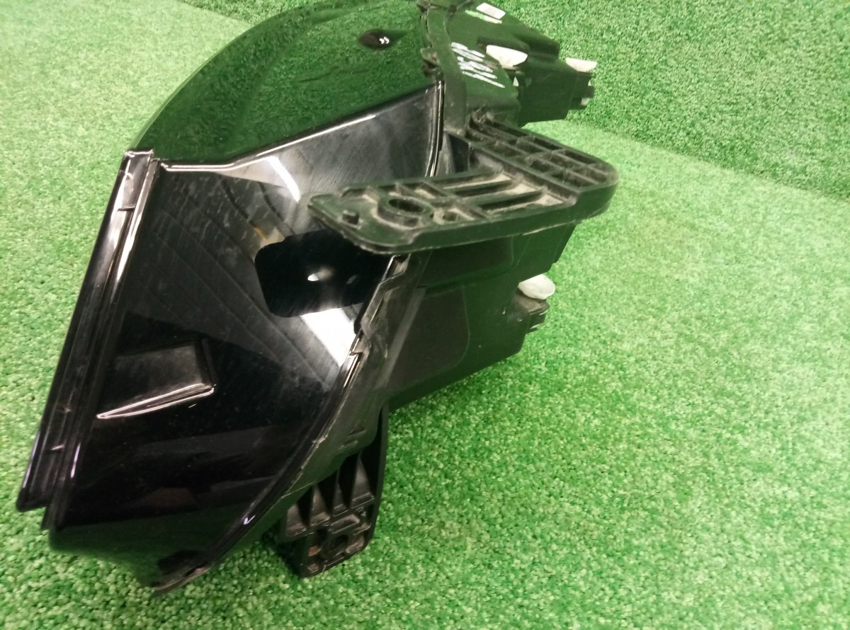 Фара передняя правая Geely Coolray 6600003287 на Geely Emgrand EC7 