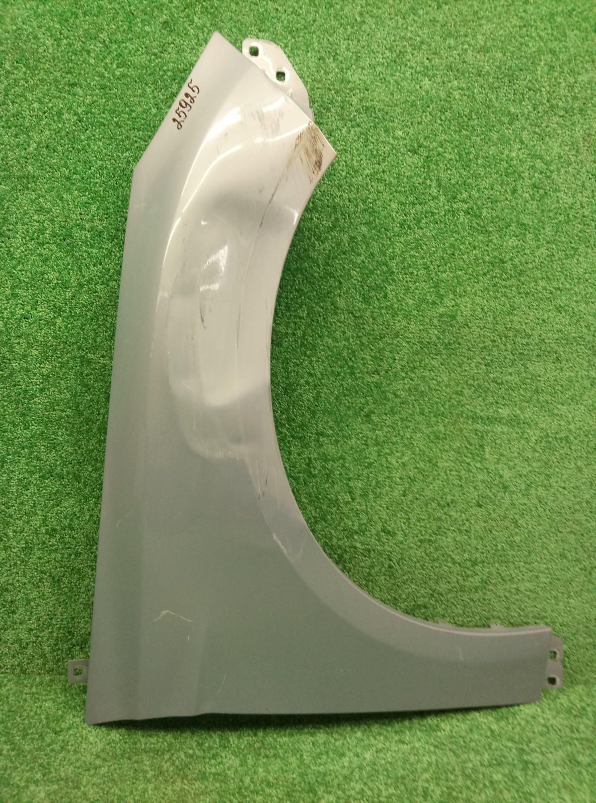 Крыло Ford Focus 3 2011-2019 1729700 переднее правое на Ford Focus 3