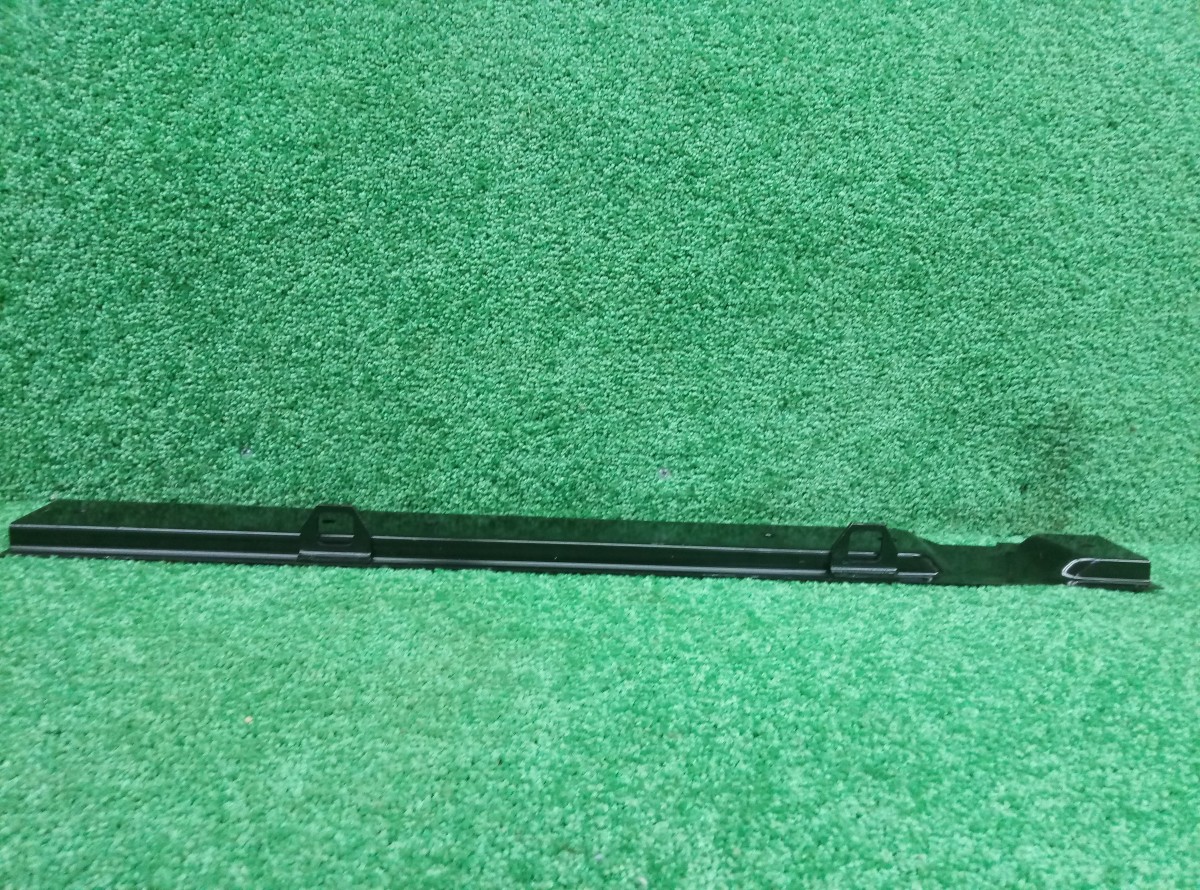 Поперечина кузова передняя новая Peugeot 206 Citroen 7106A5 на Peugeot 206