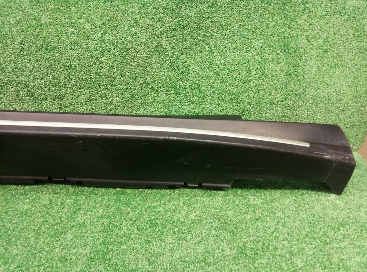 Накладка порога правая Mercedes-Benz Gle 2017 A1666980225 W166 на Mercedes-Benz M-Class W166