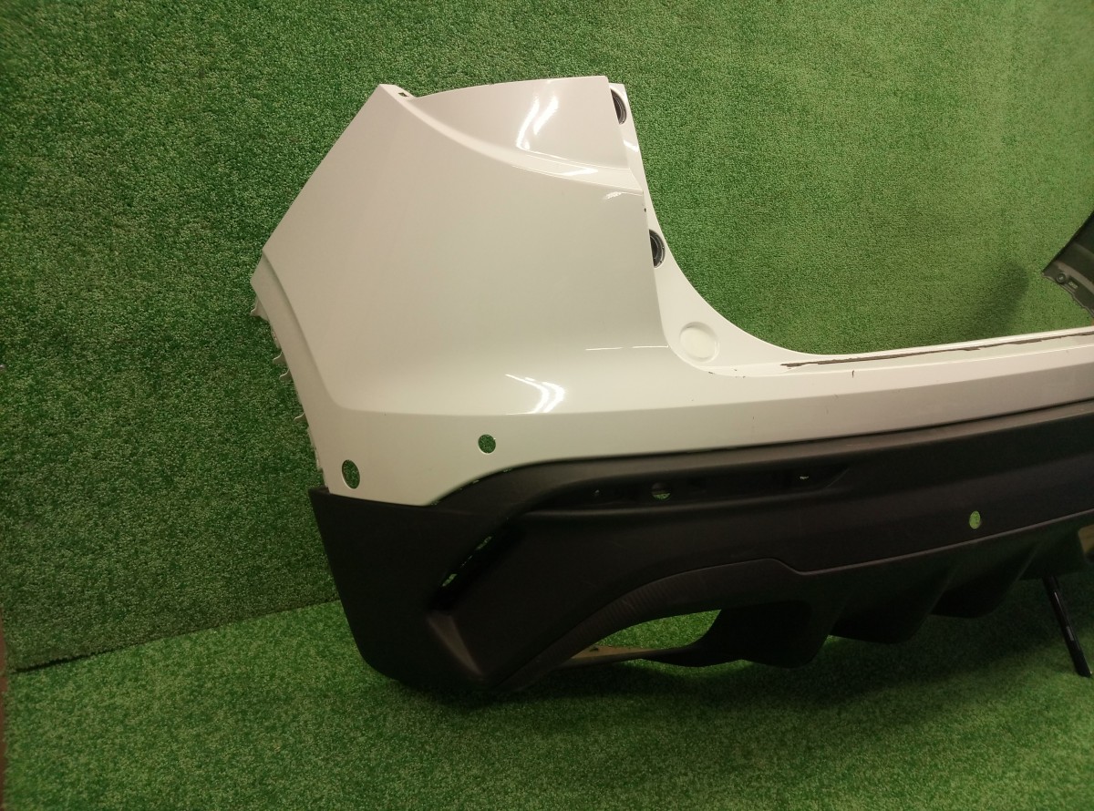 Бампер задний Geely Coolray в сборе 6600247097 на Geely Emgrand EC7 
