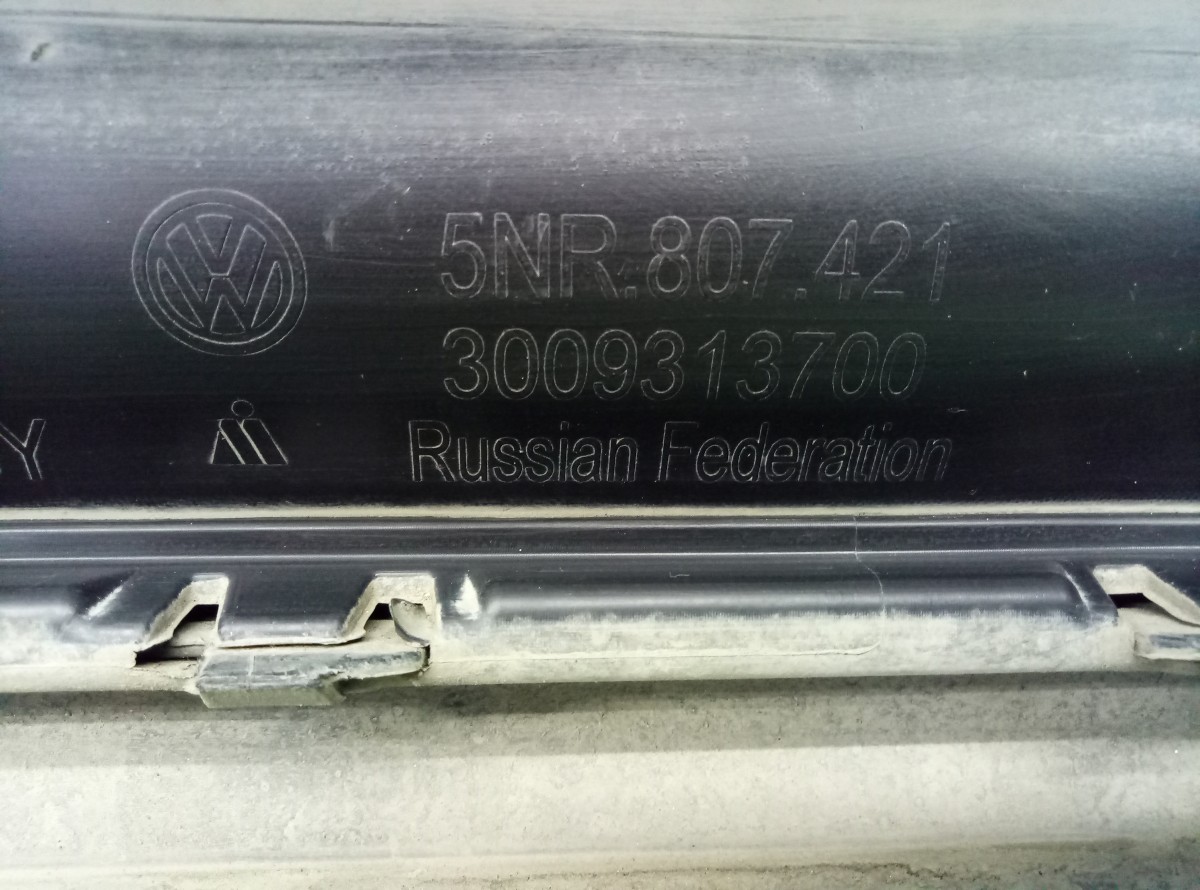 Бампер задний Volkswagen Tiguan 5NR807421 на Volkswagen Tiguan 