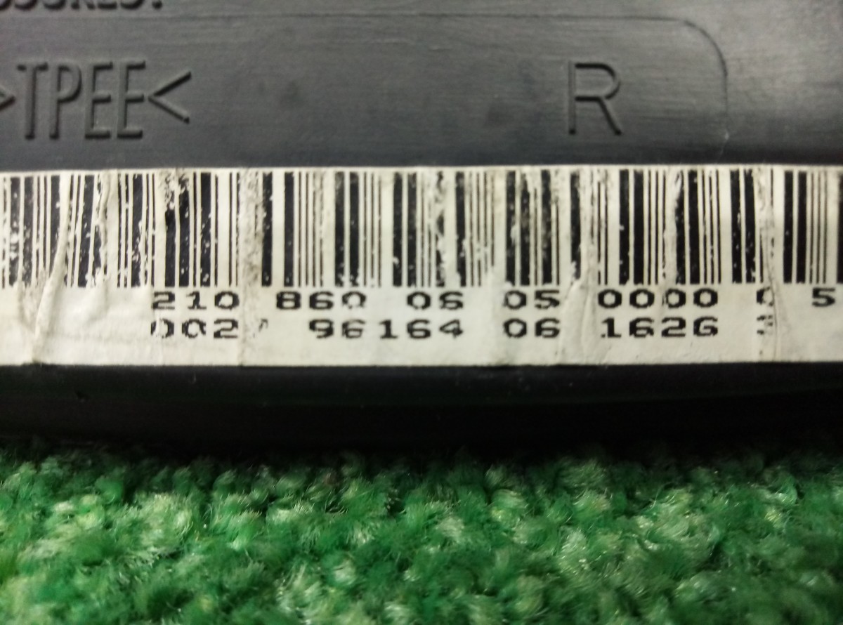 Подушка безопасности в переднюю правую дверь Mercedes-Benz E-Class 1998 A2108600605 W210 на Mercedes-Benz E-Class W212,S212,C207