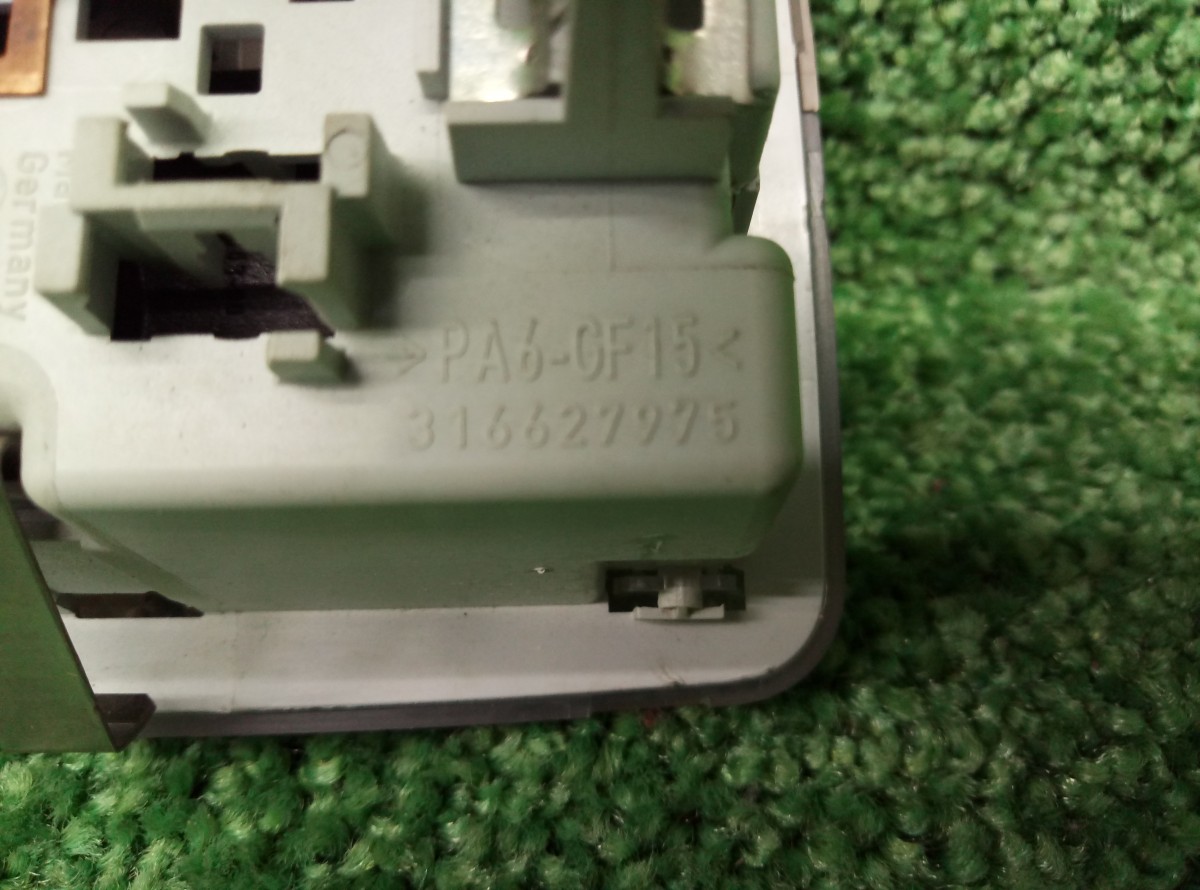 Плафон салонный Chevrolet Cruze 2009-2013 316627975 на Chevrolet Cruze