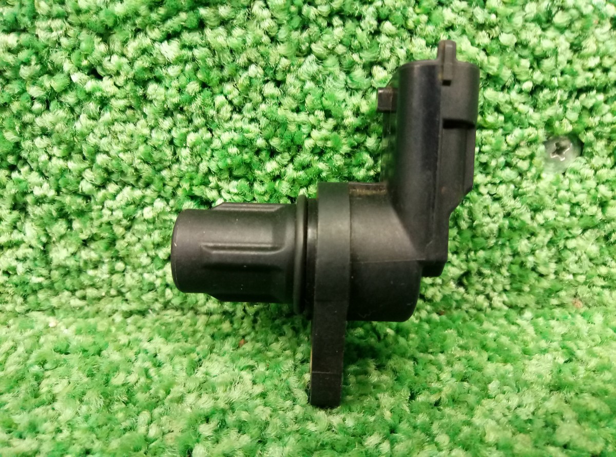 Датчик положения распредвала Bosch 0232103052 Оригинал на Ford Focus 2