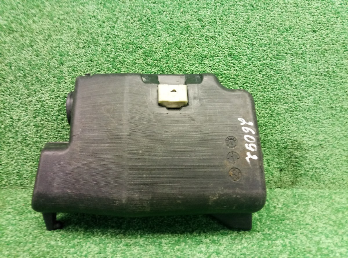 Бачок омывателя Nissan Armada, Infiniti QX56 4ASH67480AD на Nissan Note 