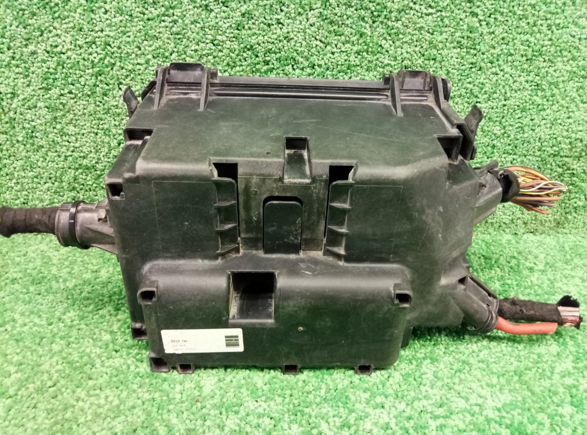 Блок предохранителей Opel Corsa 2006-2014 13246926 на Opel Corsa D 