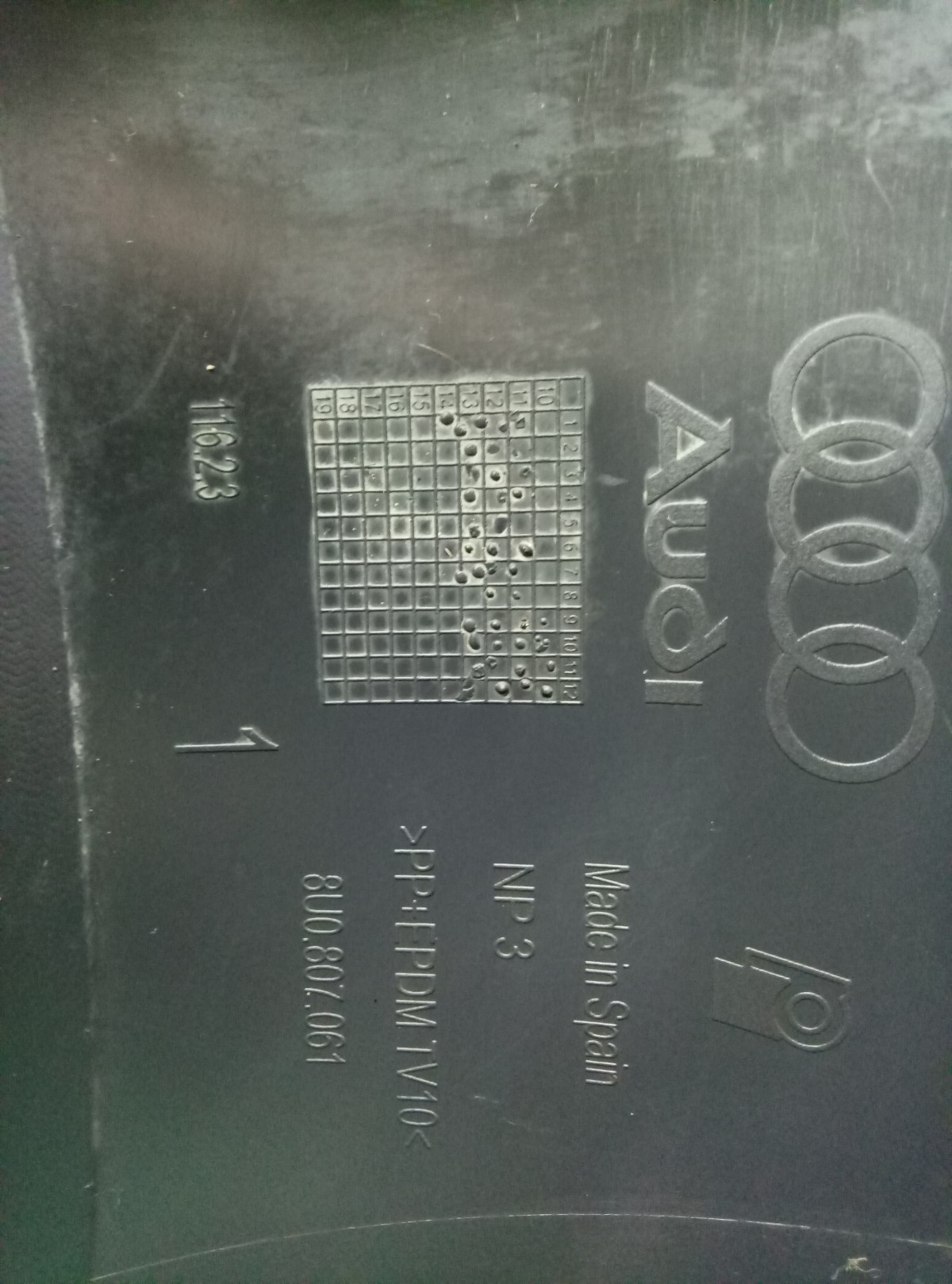 Юбка передняя Audi Q3 8U0807061 на BMW X1 (E84)