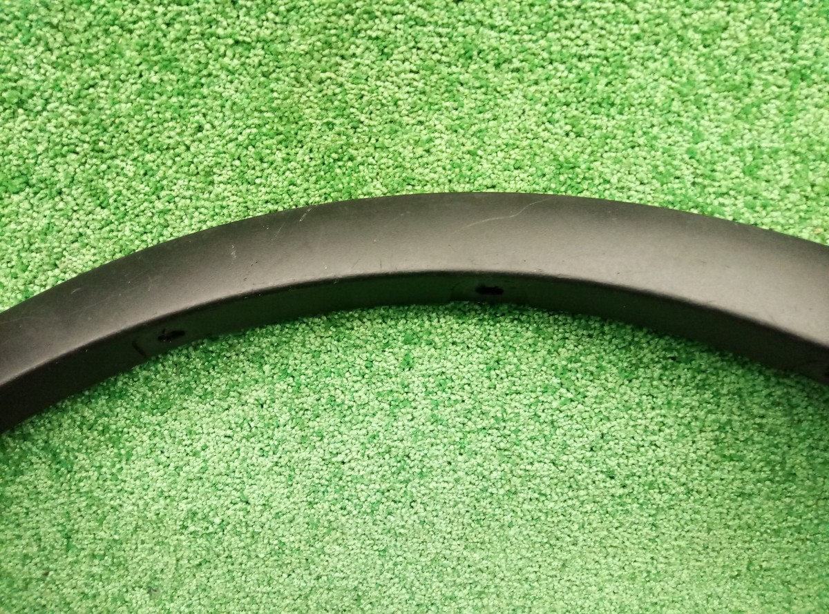 Накладка на крыло передняя левая BMW X3 2005 51773405817  на BMW X3 E83