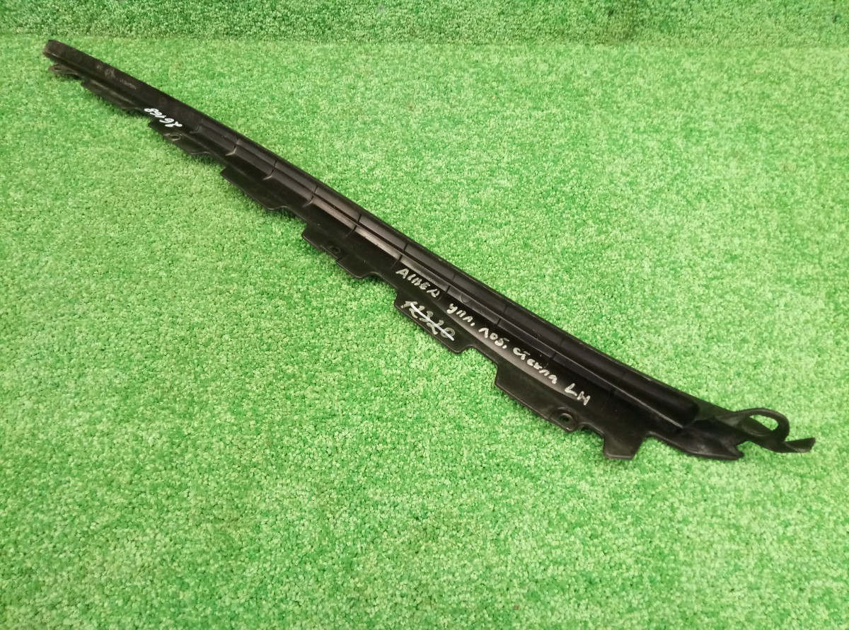 Молдинг лобового стекла Fiat Albea 2003 46804807  на Fiat Albea 