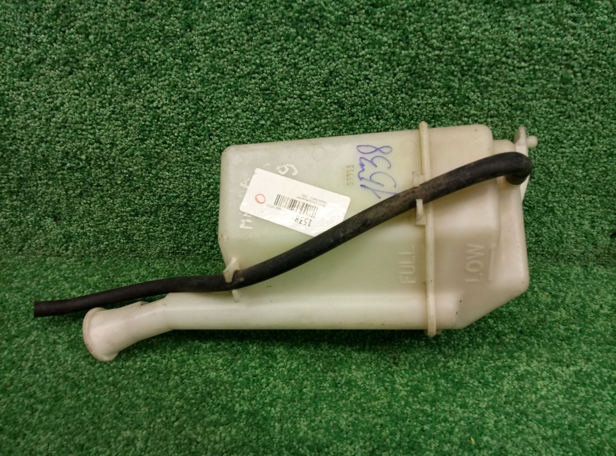 Расширительный бачок Mazda Demio DY 2002-2007 823020118 на Mazda Demio I (DW)