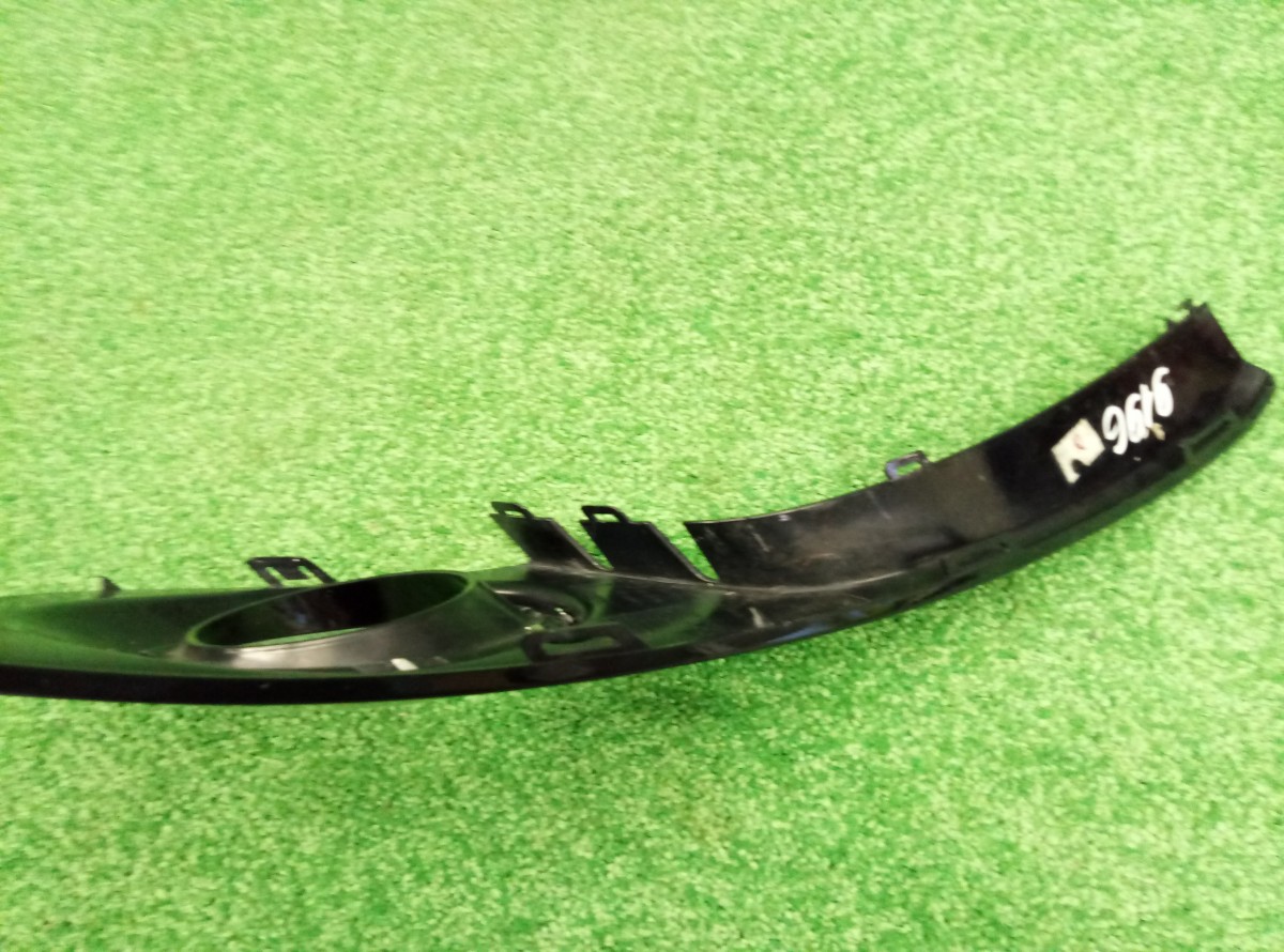 Решетка в бампер левая Audi Q5 8R 2008-2012 8R0807489 на Audi Q5 8R