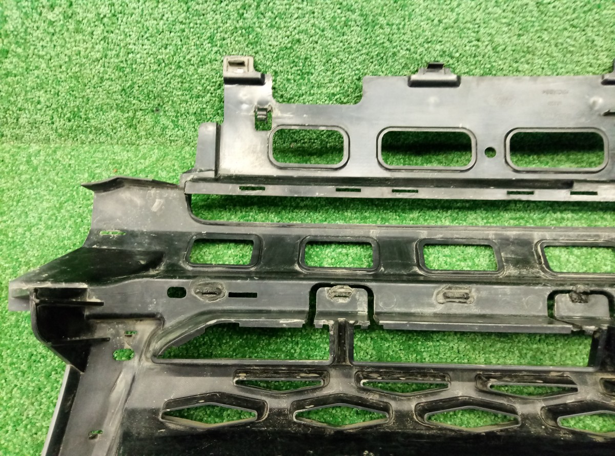 Решетка радиатора Land Rover Freelander 2 2006-2010 BH528A133 на Land Rover Freelander 2