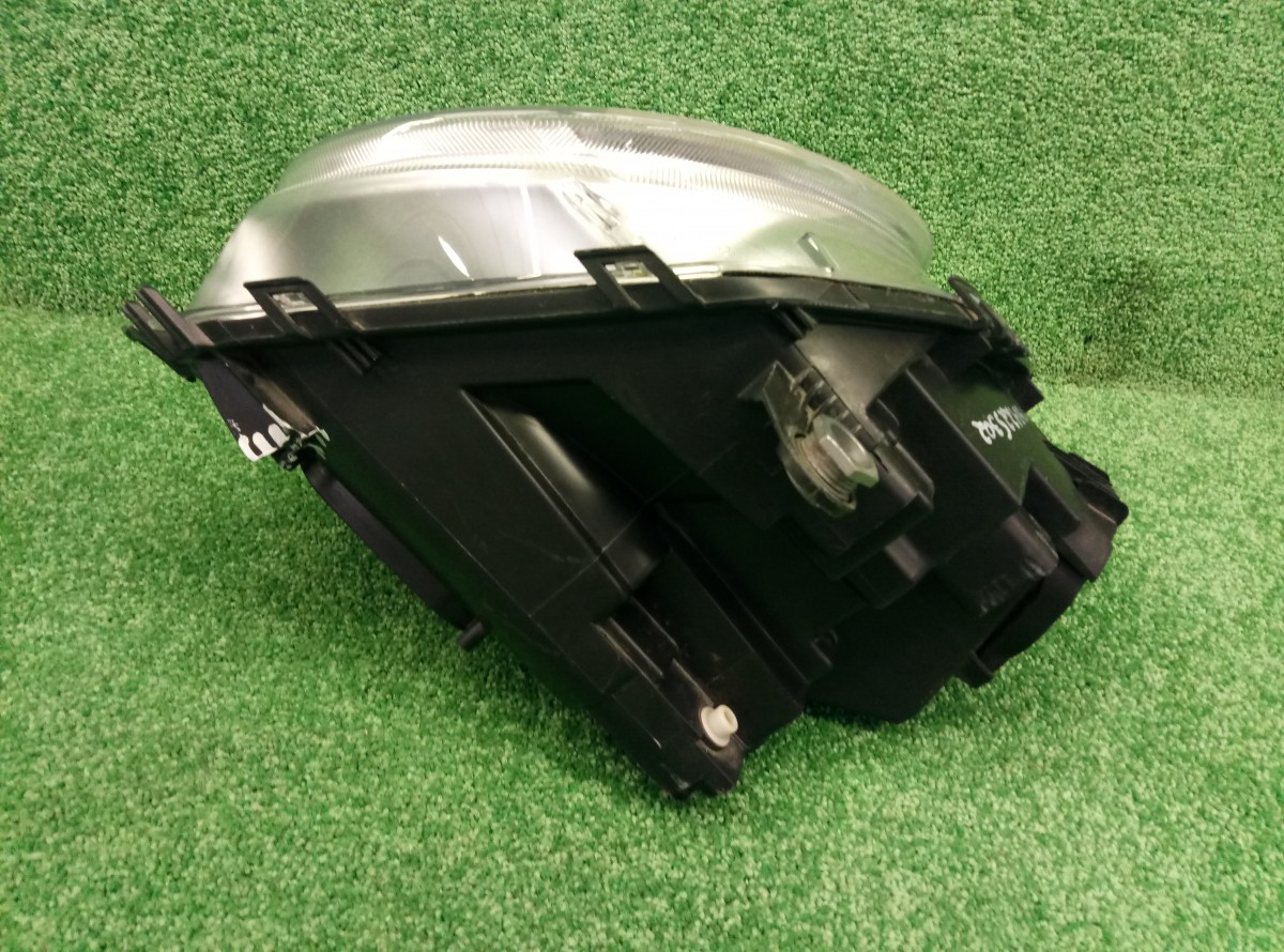 Фара правая Mini Countryman R60 2010-н.в. 0301225302 на Mini Countryman R60