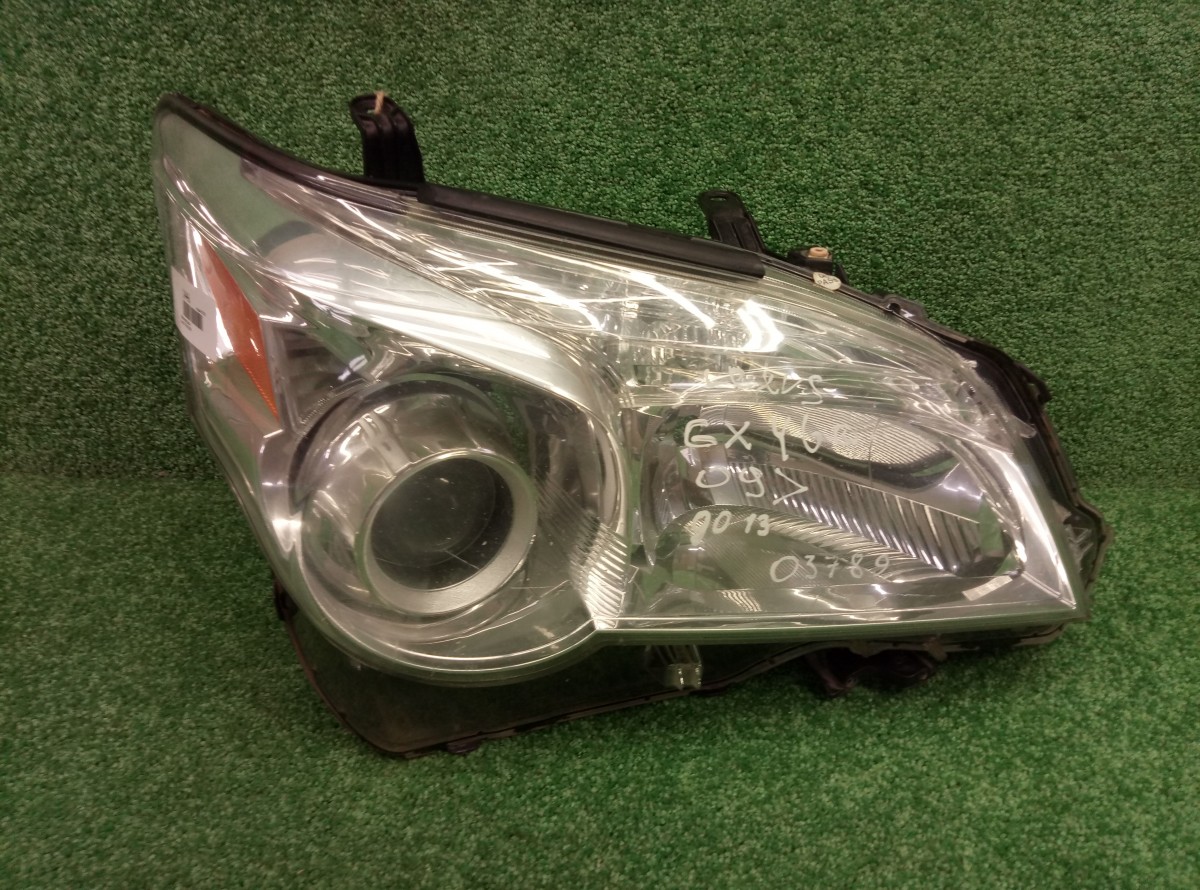 Фара правая Lexus GX 2009-2013 8114560F01 на Lexus GX