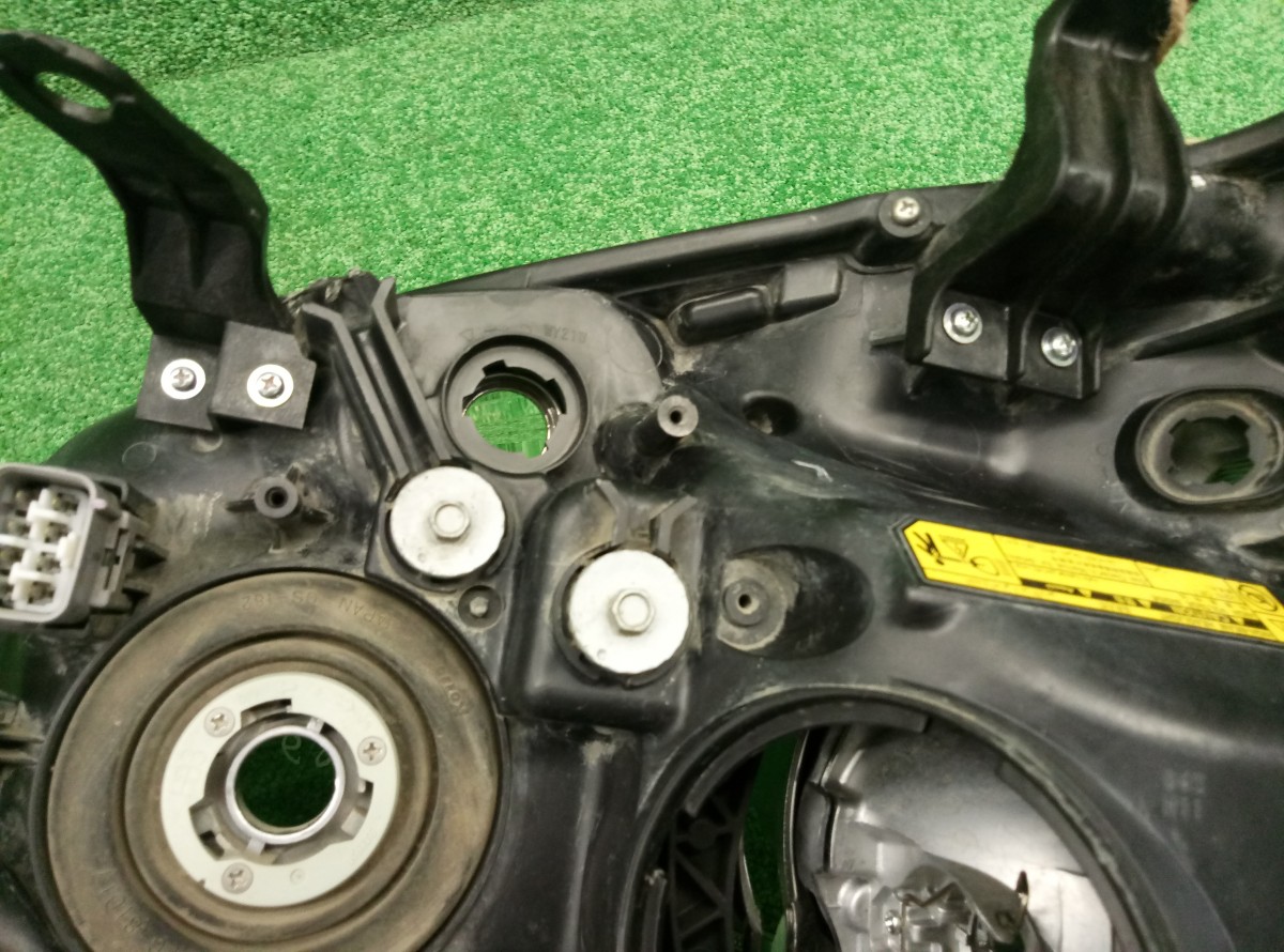 Фара правая Lexus GX 2009-2013 8114560F01 на Lexus GX