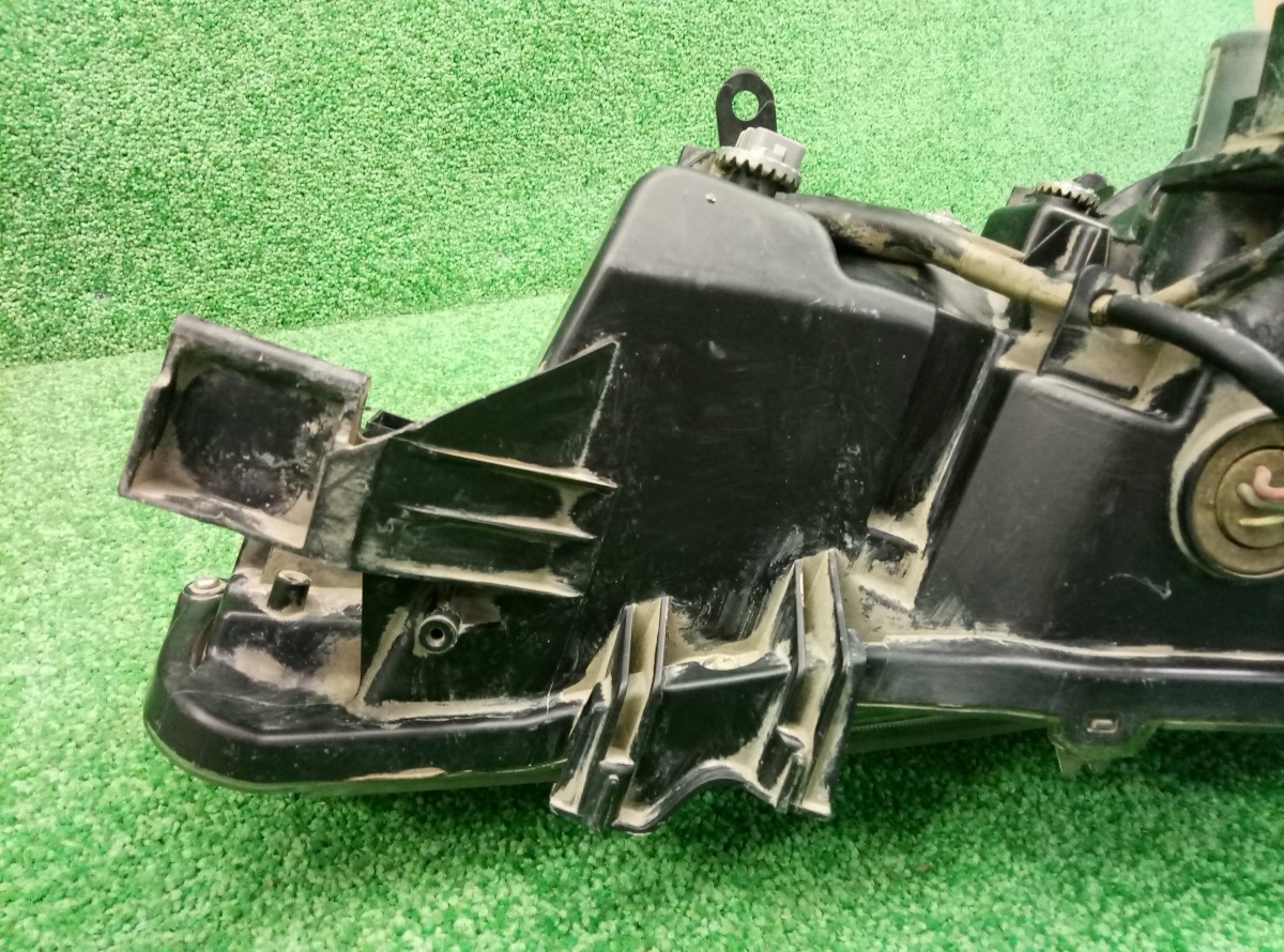 Фара правая Lexus GX 2009-2013 8114560F01 на Lexus GX