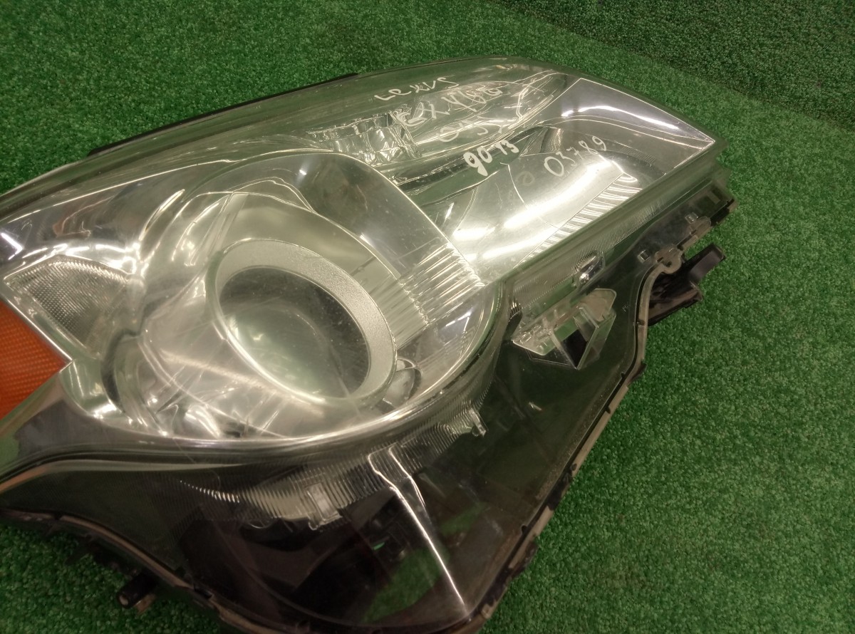 Фара правая Lexus GX 2009-2013 8114560F01 на Lexus GX