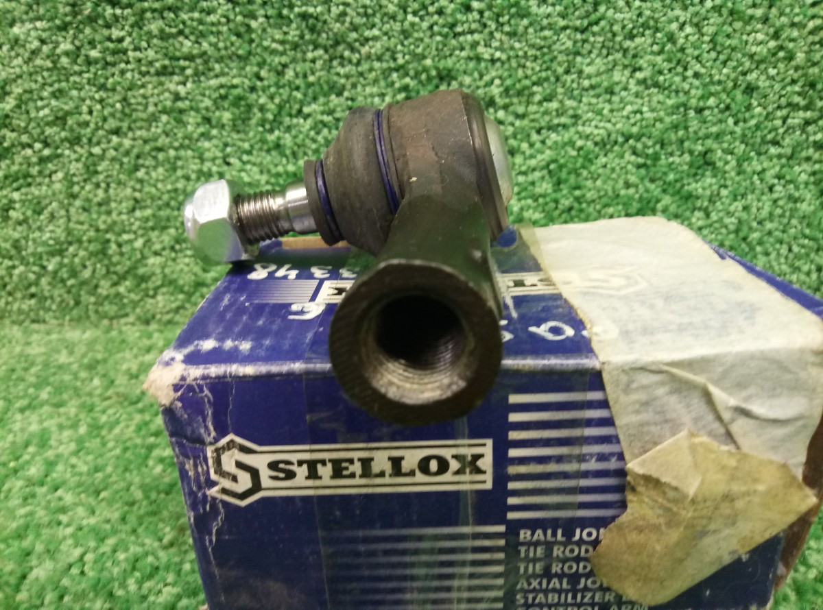 Наконечник рулевой левый Stellox 51-00115-SX НОВЫЙ на Volkswagen Passat VI (B6)