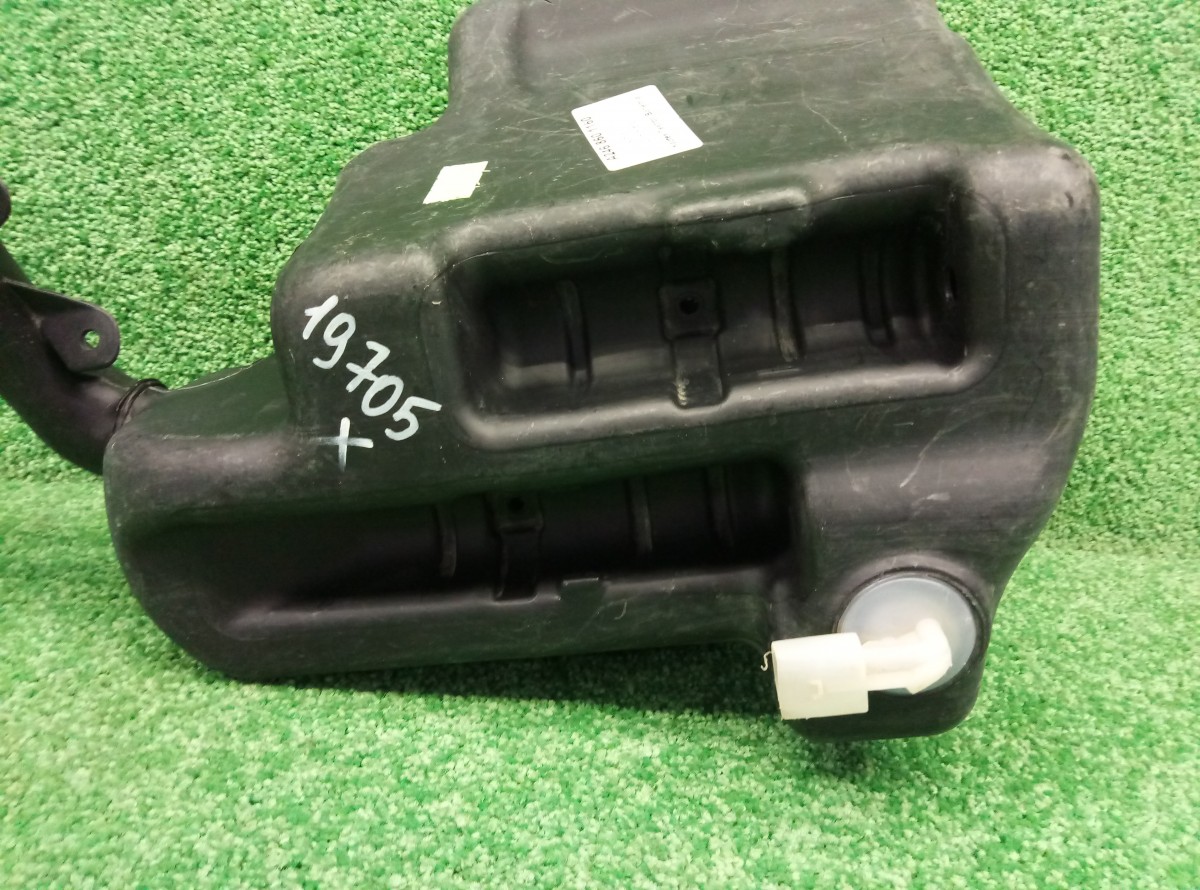 Бачок омывателя Mercedes-Benz W246 A2468699220 на Mercedes-Benz B-Class W246