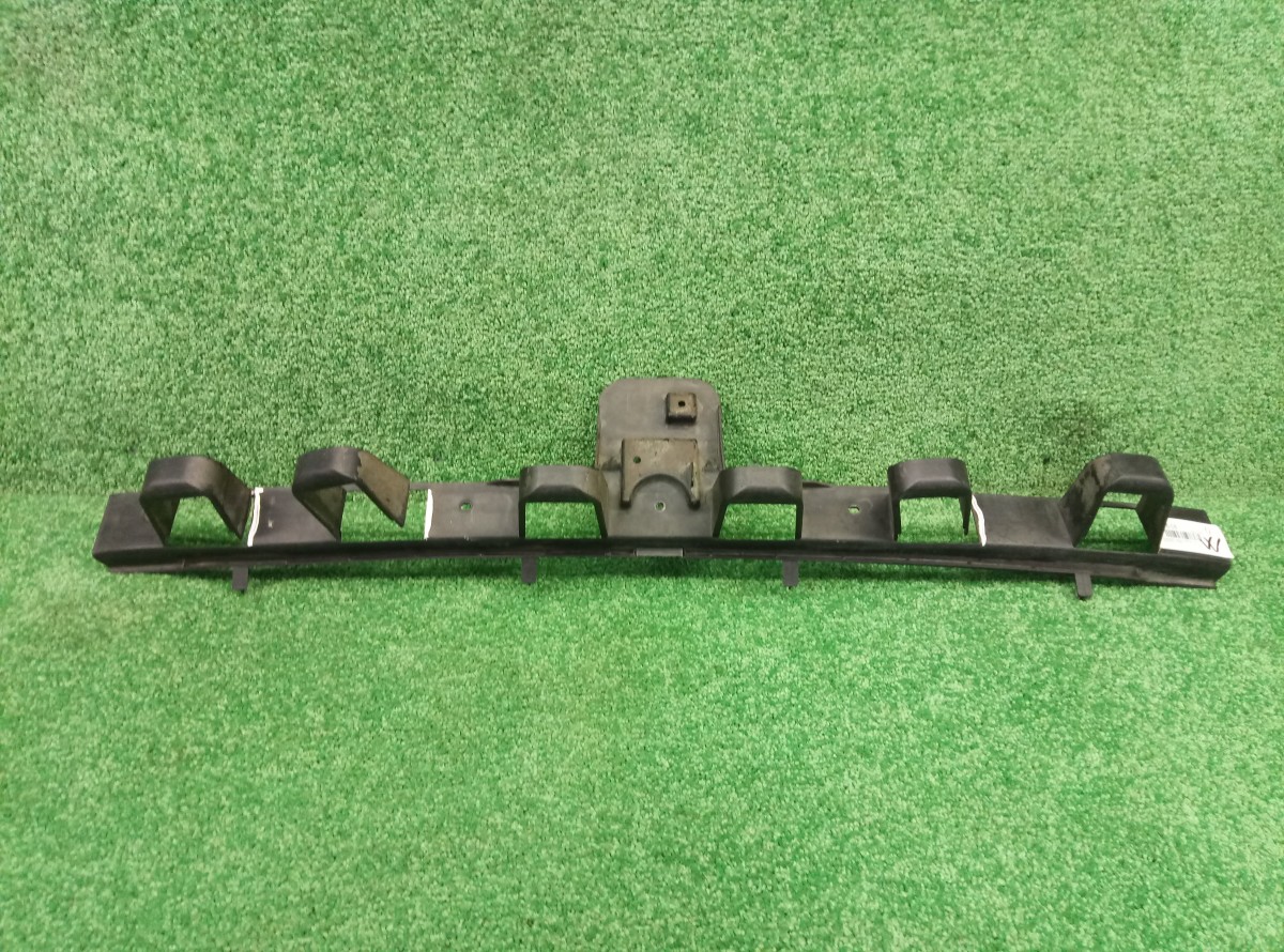 Кронштейн заднего бампера Ford Focus 3 2011-2015 BM51A17B861A на Ford Focus 3