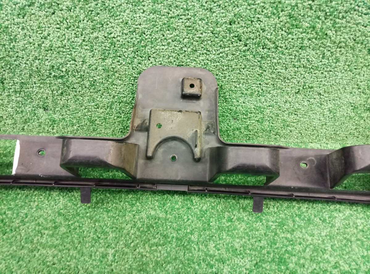 Кронштейн заднего бампера Ford Focus 3 2011-2015 BM51A17B861A на Ford Focus 3