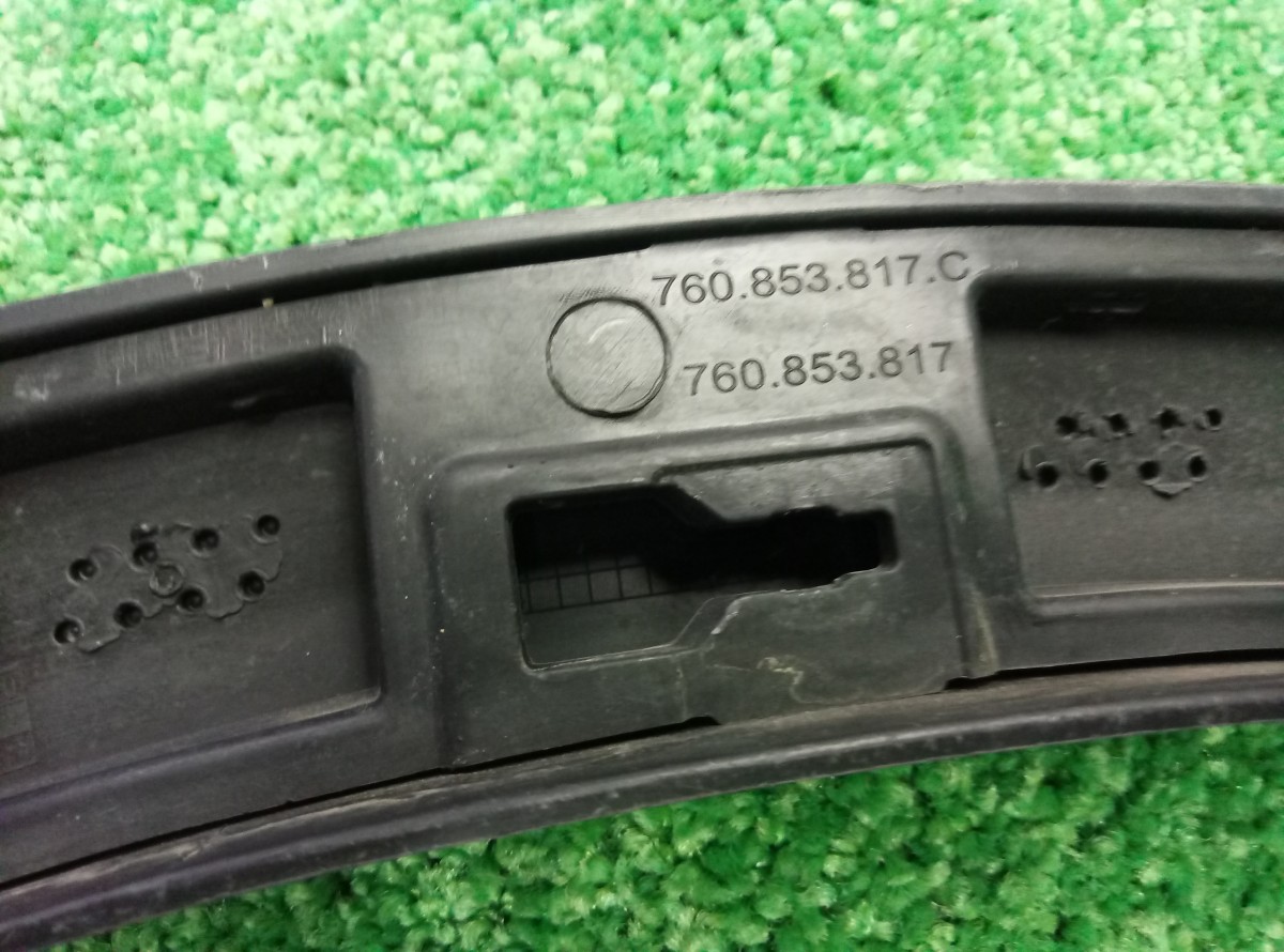  Накладка крыла заднего левого Volkswagen Touareg 3  760853817E    760853817D на Volkswagen Touareg 2