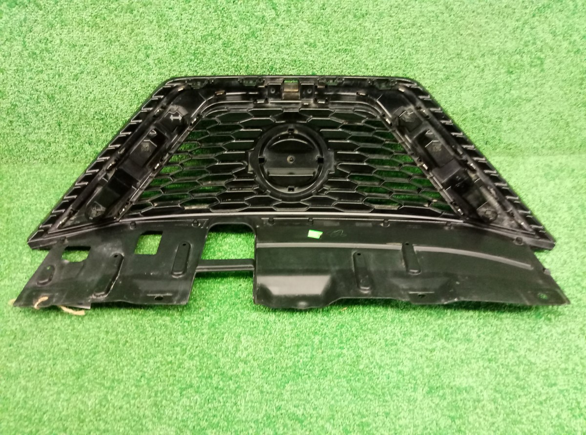 Решетка радиатора Nissan Qashqai J11 62310HV3 на Nissan Qashqai J11