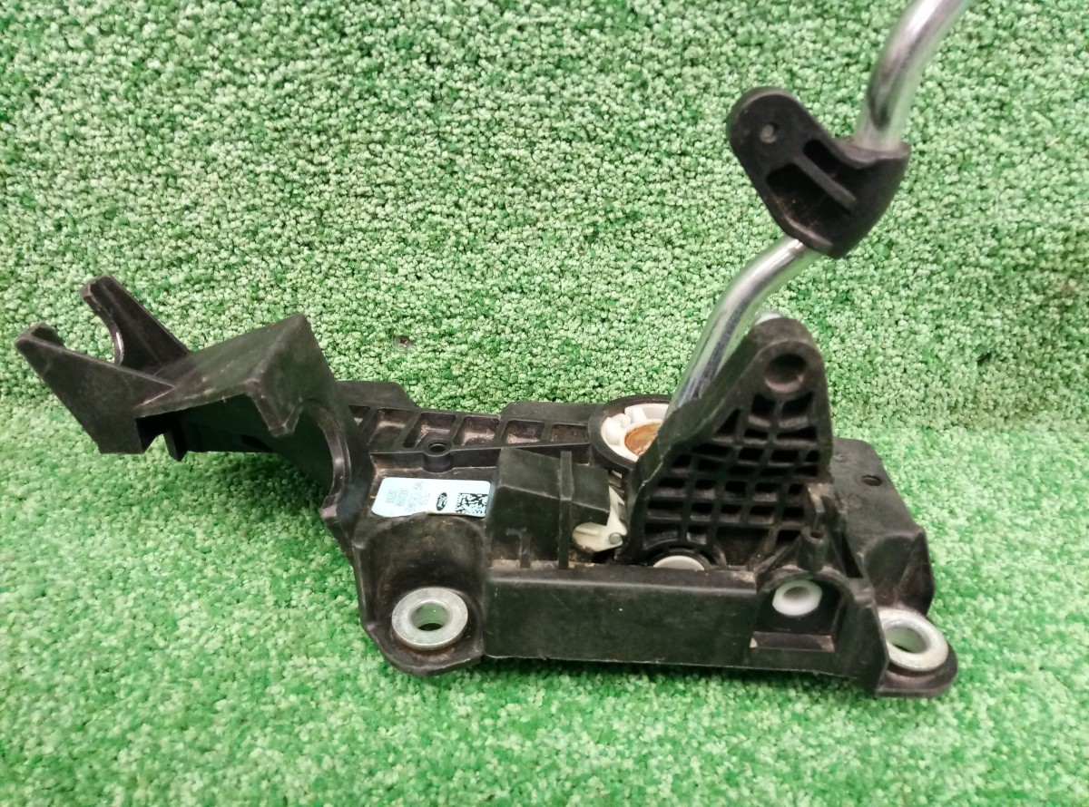 Кулиса КПП Ford Focus 2 CB4 2005-2008 4M5R7C453 на Ford Focus 2