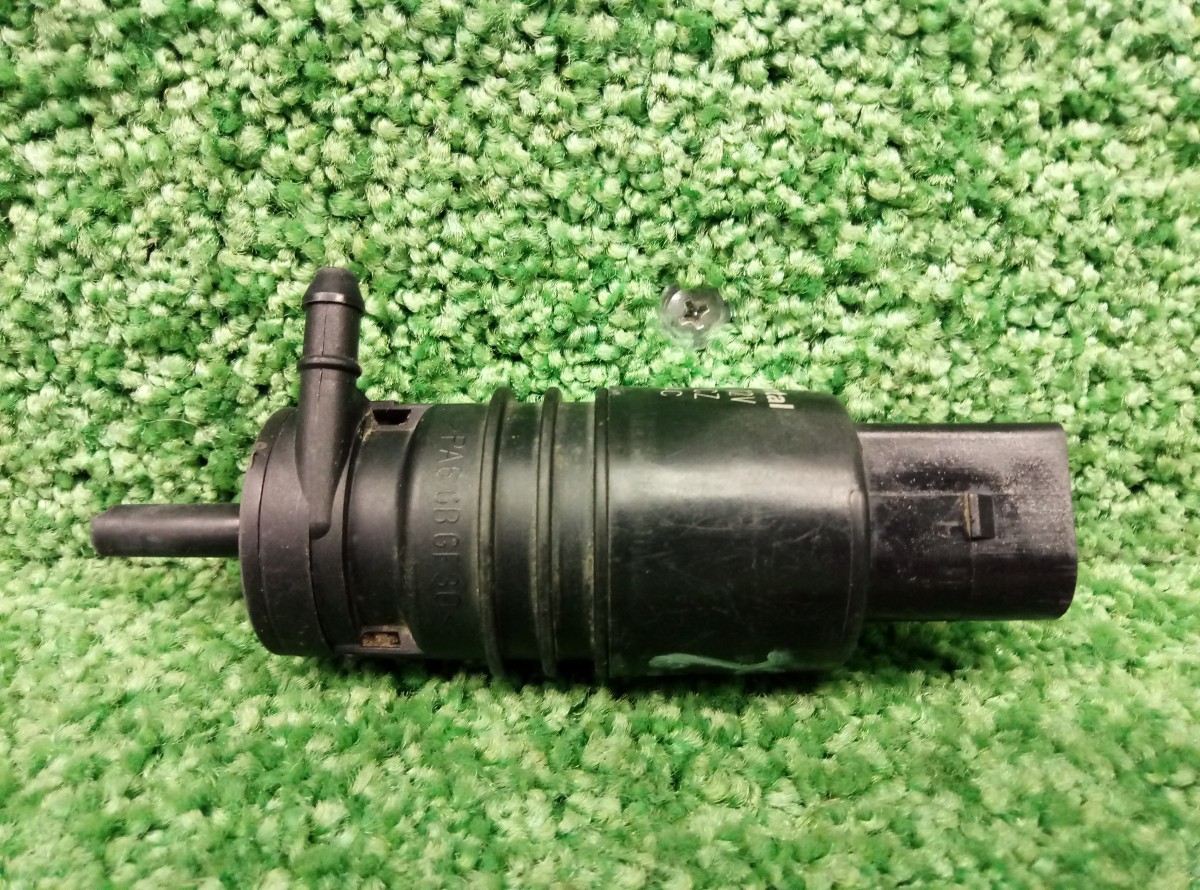 Насос омывателя лобового стекла Honda Civic 2006 3043126 на Honda Civic IX