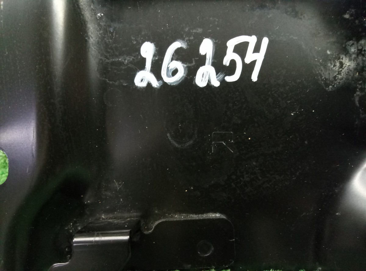 Защита двигателя передняя правая Toyota LAND Cruiser 5140960100 Новая на Toyota Land Cruiser 200