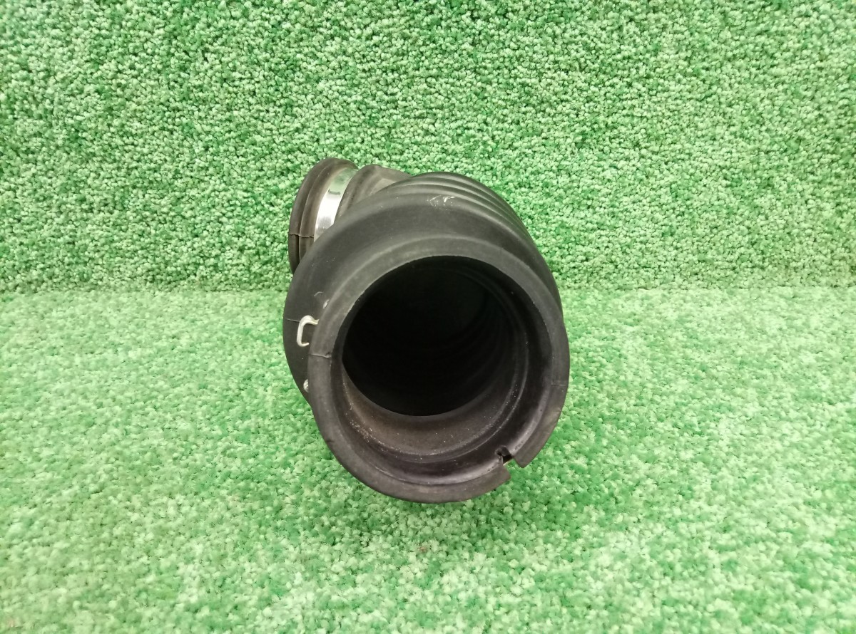 Патрубок воздушного фильтра Ford Focus 3 2012 70527004 на Ford Focus 3