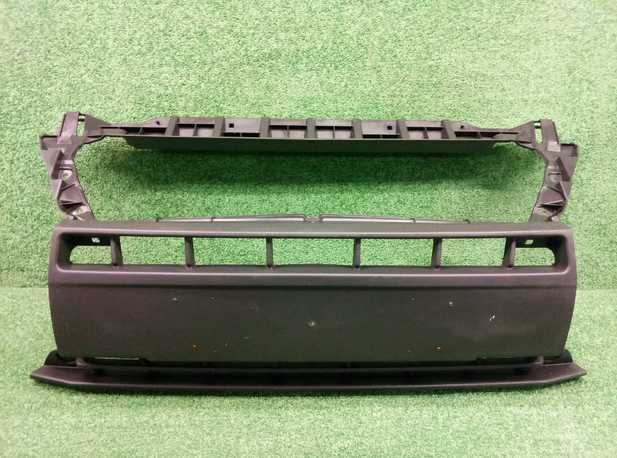 Решетка переднего бампера Fiat Ducato, Citroen, Peugeot Boxer 2014 1315077070 на Fiat Ducato