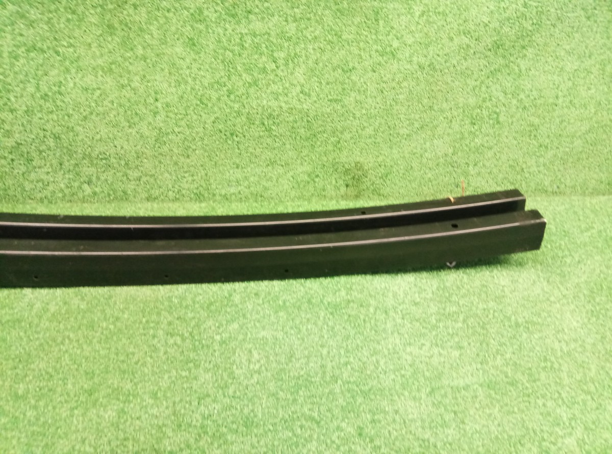 Усилитель заднего бампера Nissan Tiida C11 2004-2012        H5030EM3MA на Nissan Tiida C11