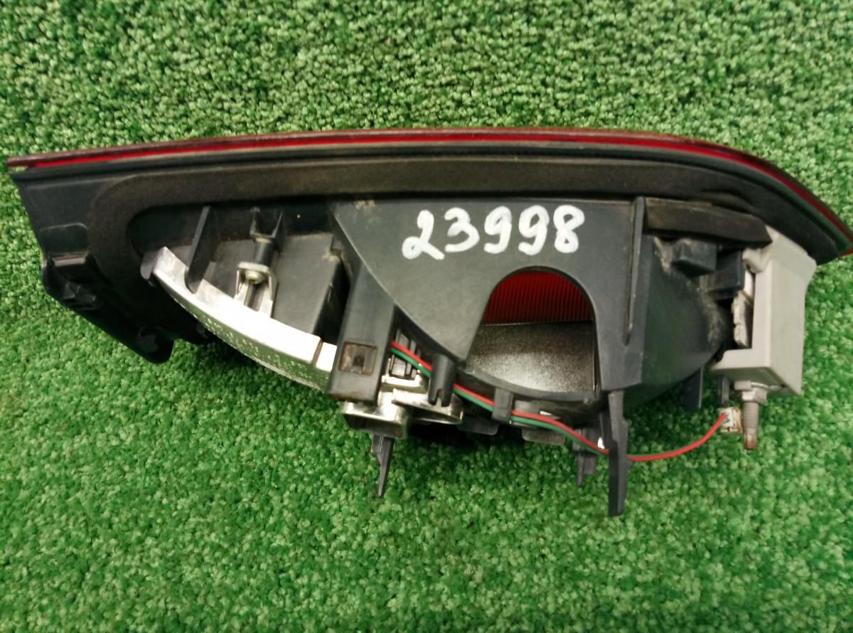 Фонарь задний левый BMW X1 F48 (внутренний)   735069710 на BMW X1 F48