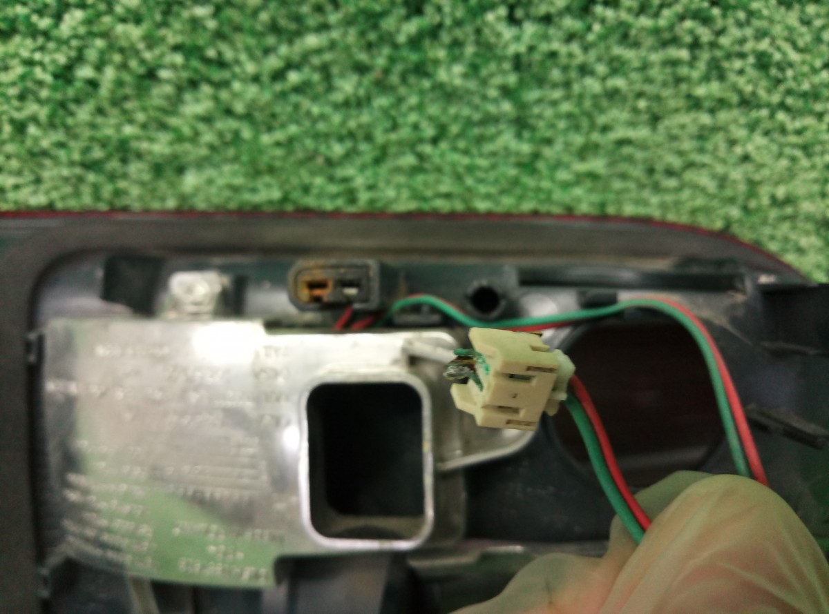 Фонарь задний левый BMW X1 F48 (внутренний)   735069710 на BMW X1 F48