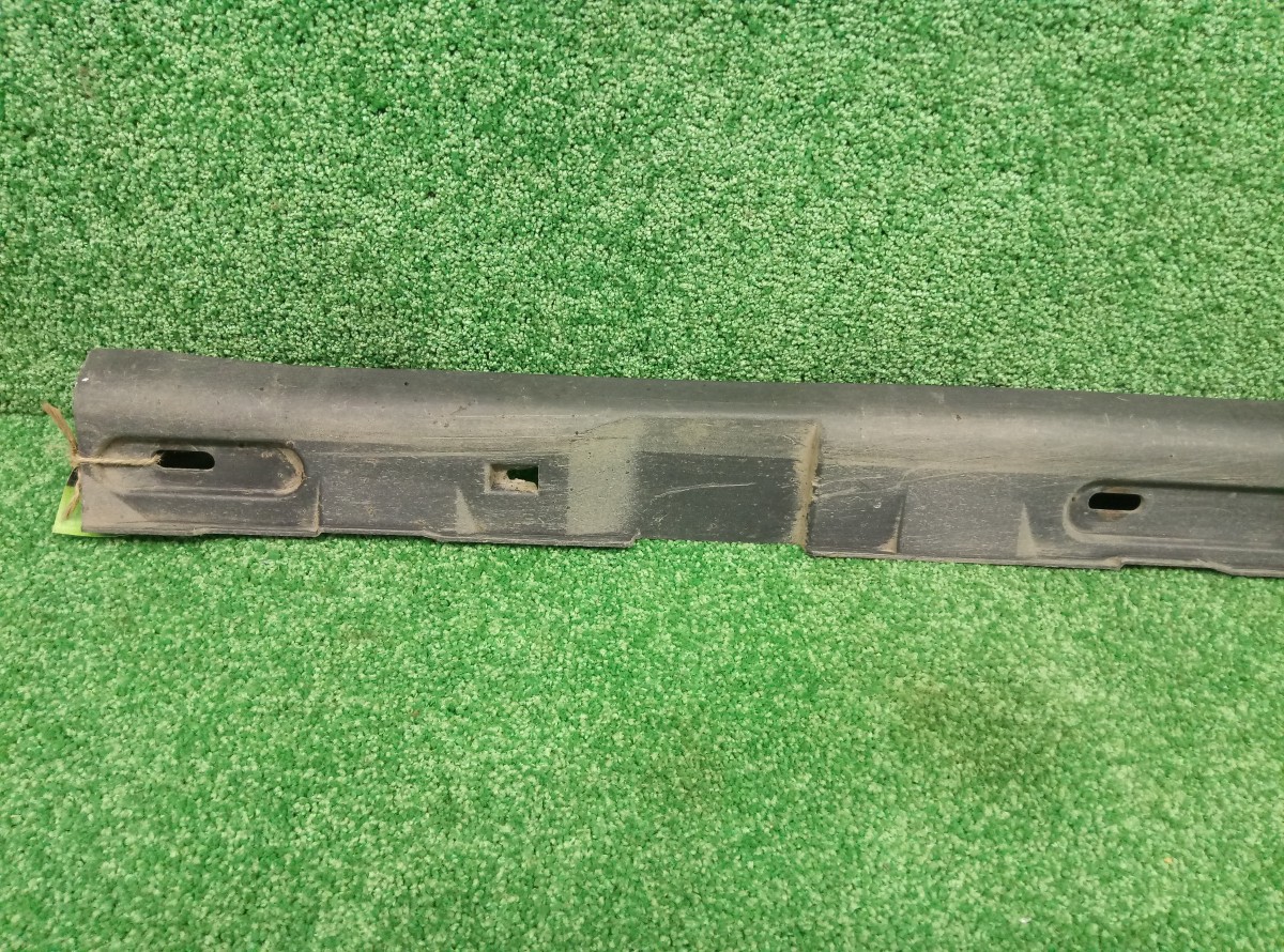 Накладка на порог (наружная) Ford Focus 2 2005-2008 5M5110154AB на Ford Focus 2