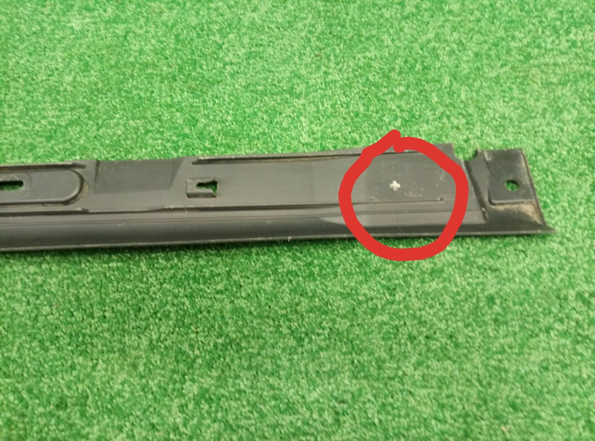 Накладка на порог (наружная) Ford Focus 2 2005-2008 5M5110154AB на Ford Focus 2