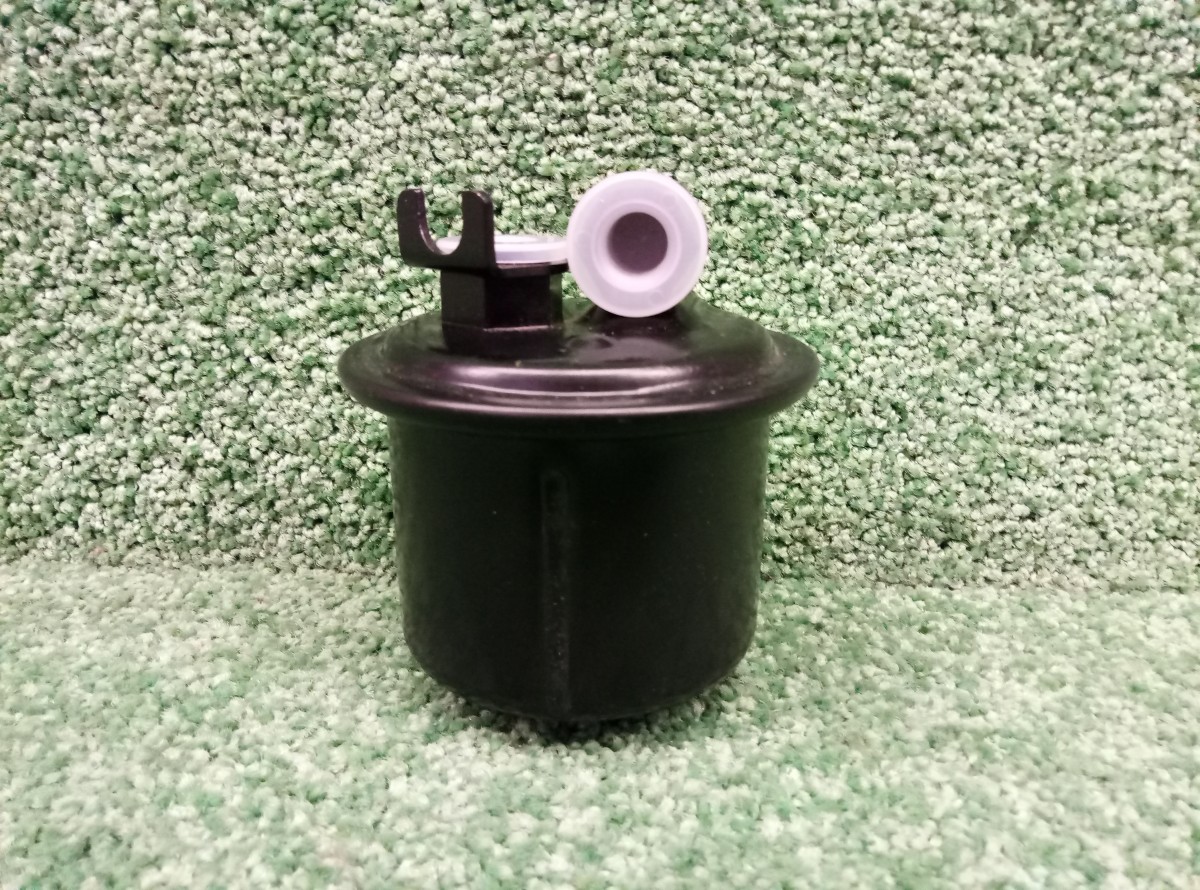 Фильтр топливный Nipparts  J1334011 Новый на Honda Accord VIII