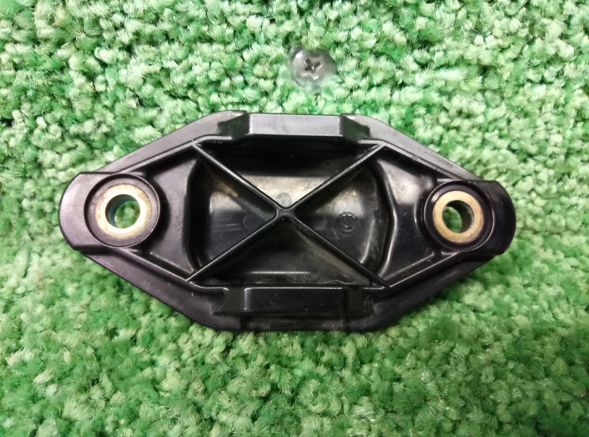 Заглушка Porsche Cayenne 955 7L5511443A на Porsche Cayenne 955