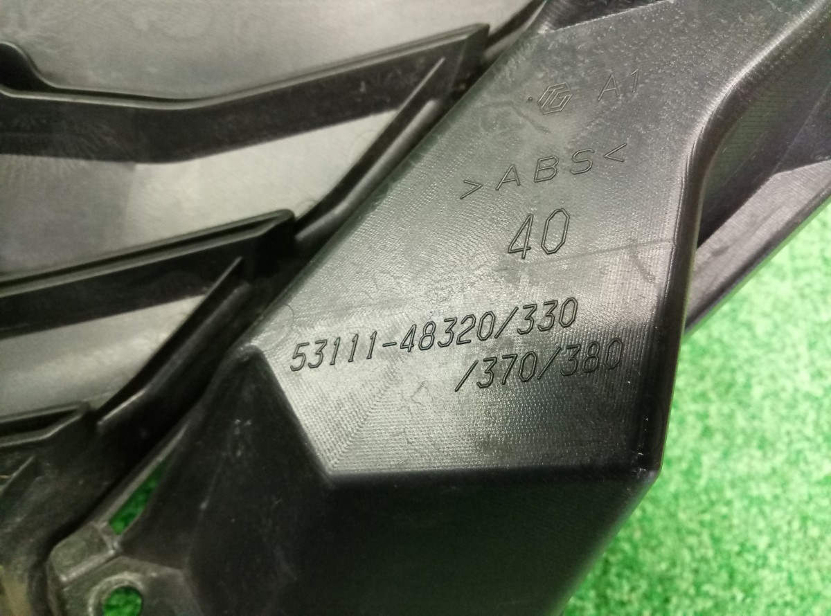 Решетка радиатора Lexus Rx    5311148320 на Lexus RX 3
