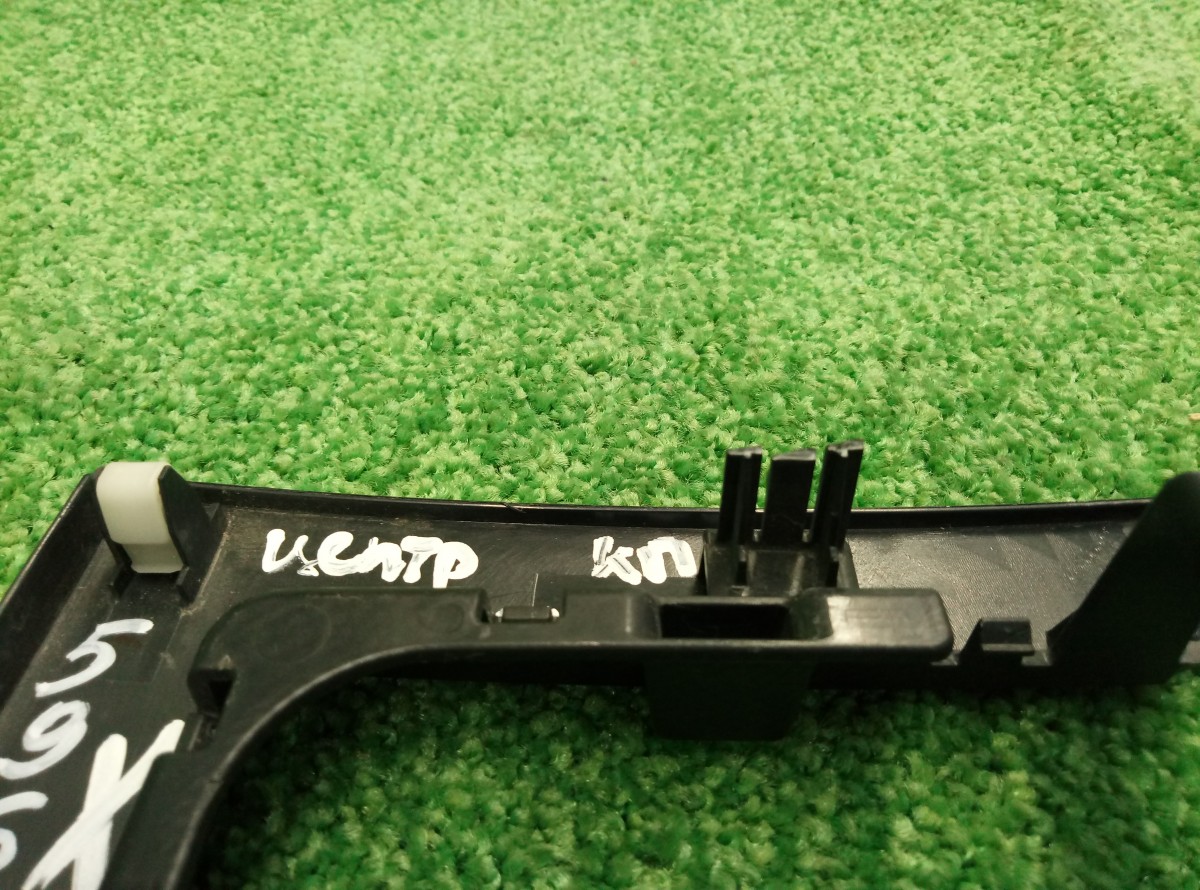 Консоль центральная КПП Toyota Land Cruiser Prado 150 2009-2013     5882160360 на Toyota Land Cruiser Prado 150