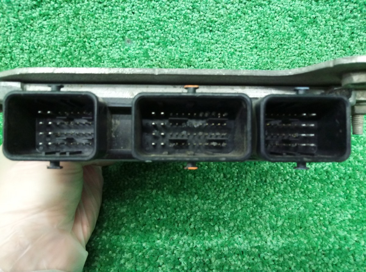 Блок управления двигателем Nissan Qashqai J10 2006-2010     MEC93620 на Nissan Qashqai J10