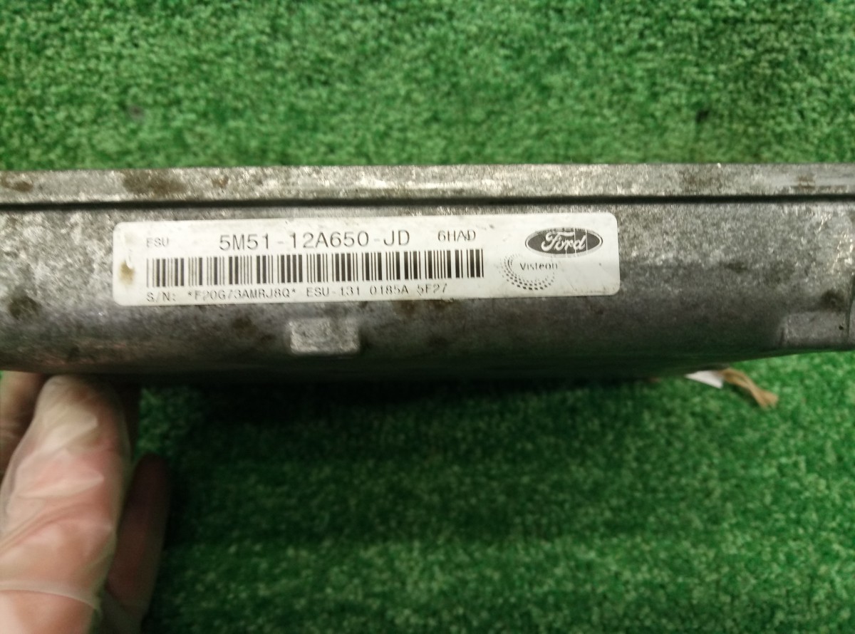 Блок управления двигателем Ford Focus 2 2005-2008     5M5112A650JD на Ford Focus 2