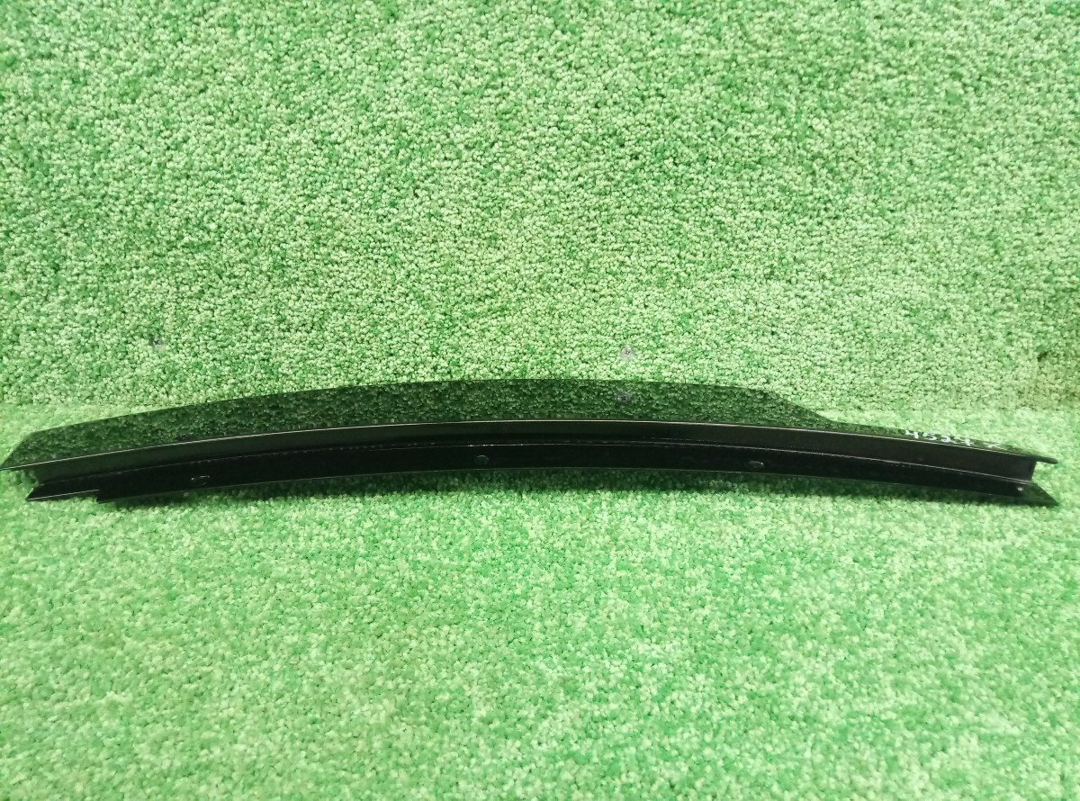 Накладка двери передней левой Volvo XC60  2008-2013     F31299913      31299913 на Volvo XC60 
